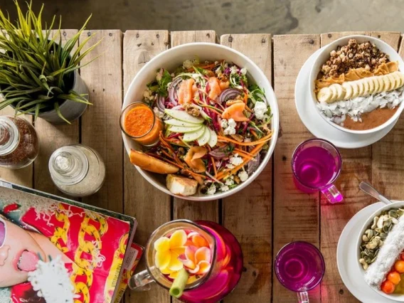 Crate Cafe, Canggu Tempat Nongkrong Hits di Bali