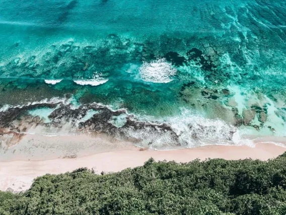 Pantai Tersembunyi di Bali
